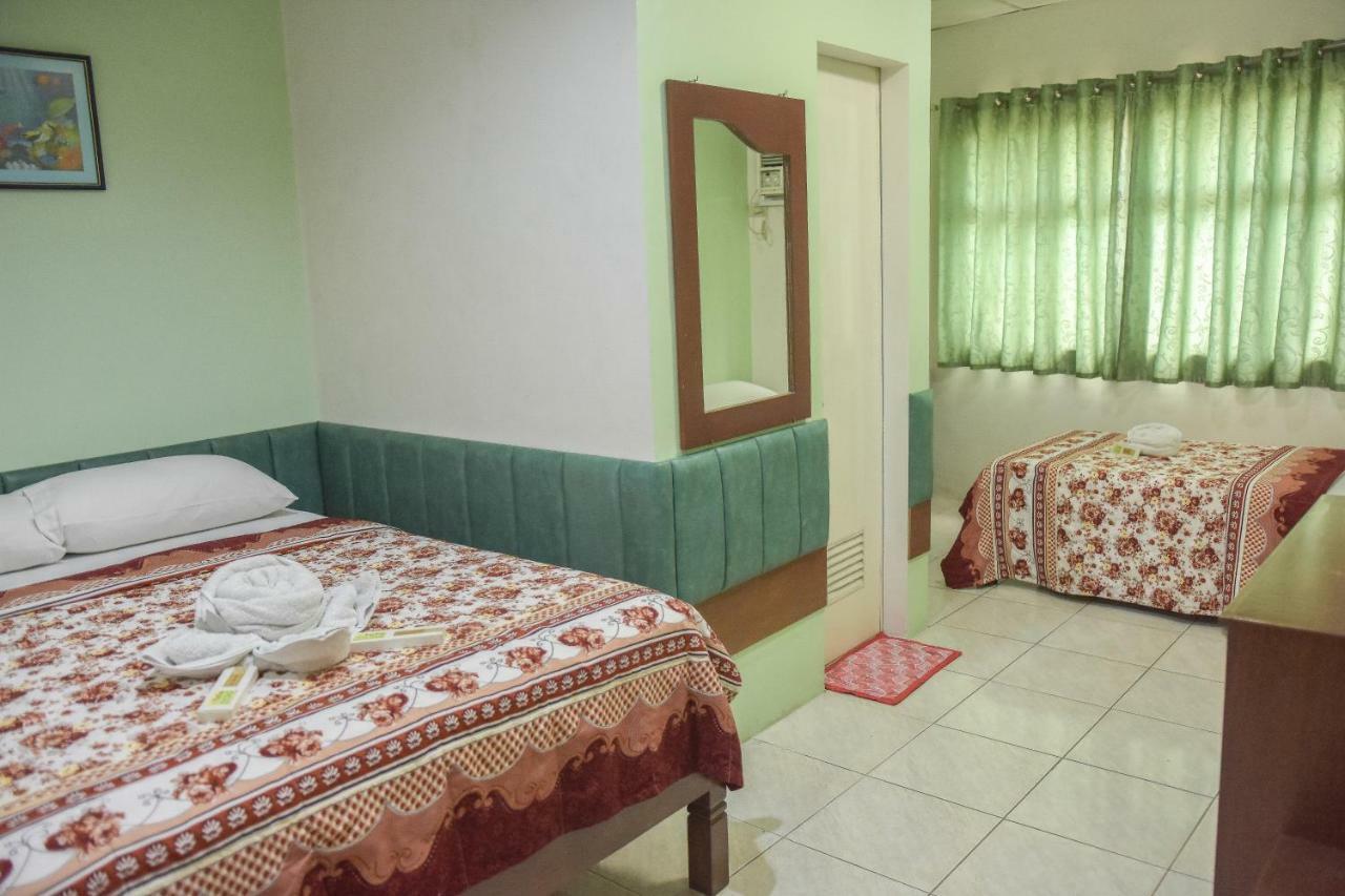 Tiptop Tower Suite Inn Dumaguete City Dış mekan fotoğraf